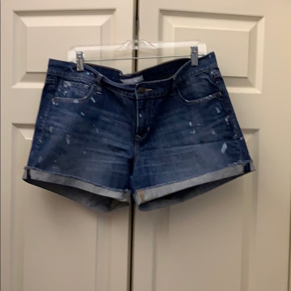 Old Navy Pants - Old Navy jean shorts SZ 14 in good condition